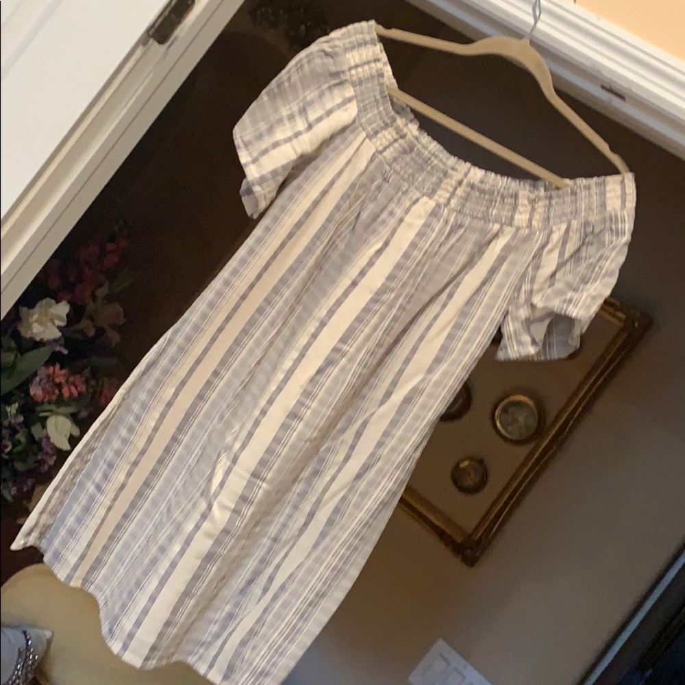 A&F open shoulder dress